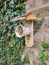 Load image into Gallery viewer, Air Bee & Bee