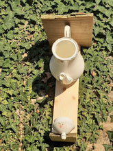 Load image into Gallery viewer, Teapot