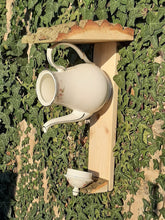 Load image into Gallery viewer, Teapot