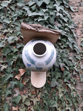 Load image into Gallery viewer, Ginger Jar Bird feeder / Planter