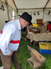 Load image into Gallery viewer, Bracket for Bird Feeder Crook