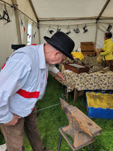 Load image into Gallery viewer, Bracket for Bird Feeder Crook